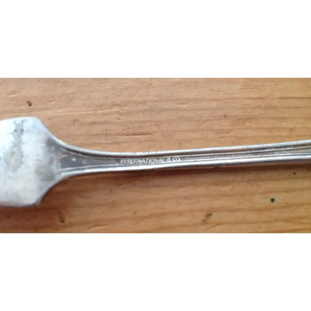Set of 5 Vtg Antique Silverplate Park Hotel Cocktail Hor Dourves Pickle Forks